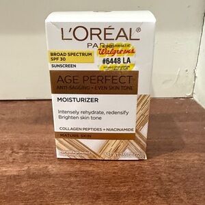 NWT L'Oreal Age Perfect Moisturizer With Sunscreen Anti-Aging Even Skin Tone